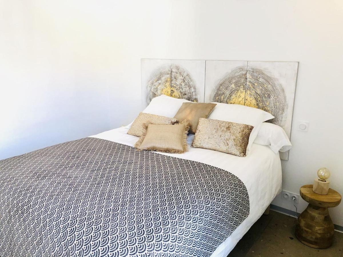 Appartement T3 Lumineux Traversant Totalement Neuf En Face De La Plage Front De Mer Vue Sur Les Iles Vue Mer Panoramique Assuree Residence De La Plage Centre Ville Du Lavandou 3Eme Etage Avec Ascenseur Appartement T3 Ле-Лаванду Экстерьер фото