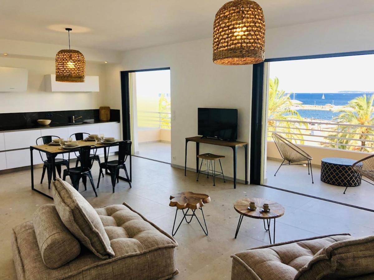 Appartement T3 Lumineux Traversant Totalement Neuf En Face De La Plage Front De Mer Vue Sur Les Iles Vue Mer Panoramique Assuree Residence De La Plage Centre Ville Du Lavandou 3Eme Etage Avec Ascenseur Appartement T3 Ле-Лаванду Экстерьер фото
