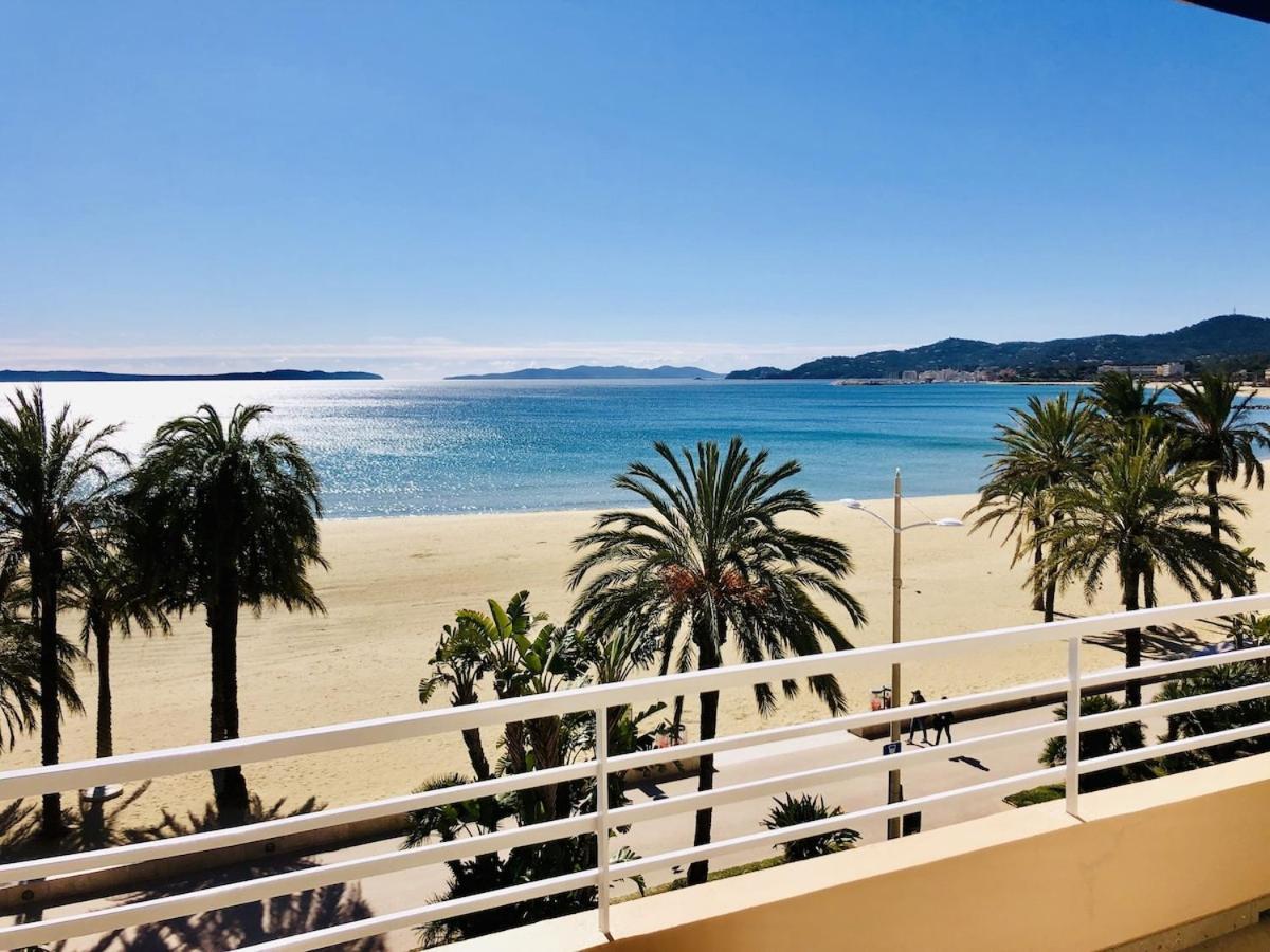 Appartement T3 Lumineux Traversant Totalement Neuf En Face De La Plage Front De Mer Vue Sur Les Iles Vue Mer Panoramique Assuree Residence De La Plage Centre Ville Du Lavandou 3Eme Etage Avec Ascenseur Appartement T3 Ле-Лаванду Экстерьер фото