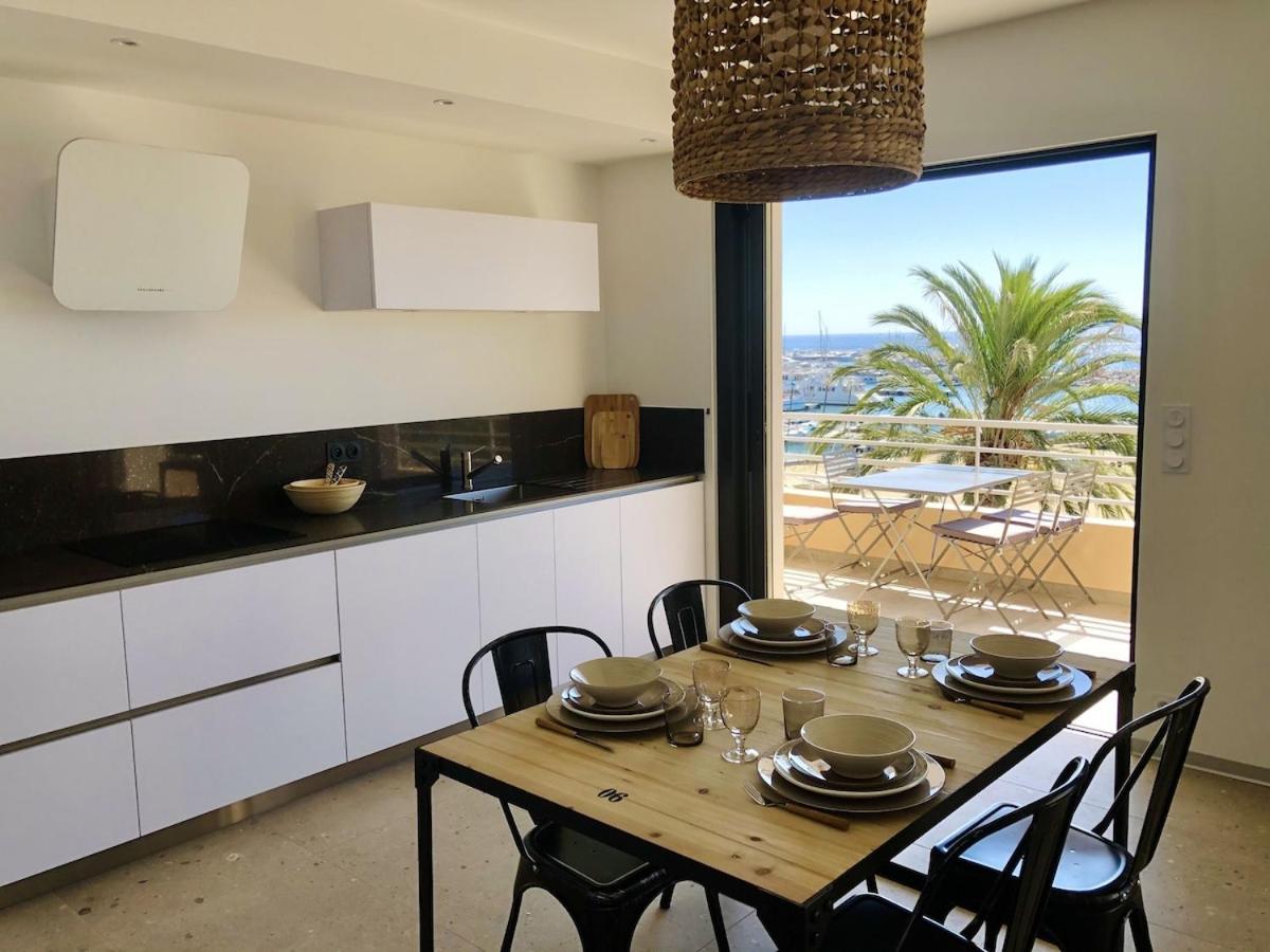 Appartement T3 Lumineux Traversant Totalement Neuf En Face De La Plage Front De Mer Vue Sur Les Iles Vue Mer Panoramique Assuree Residence De La Plage Centre Ville Du Lavandou 3Eme Etage Avec Ascenseur Appartement T3 Ле-Лаванду Экстерьер фото