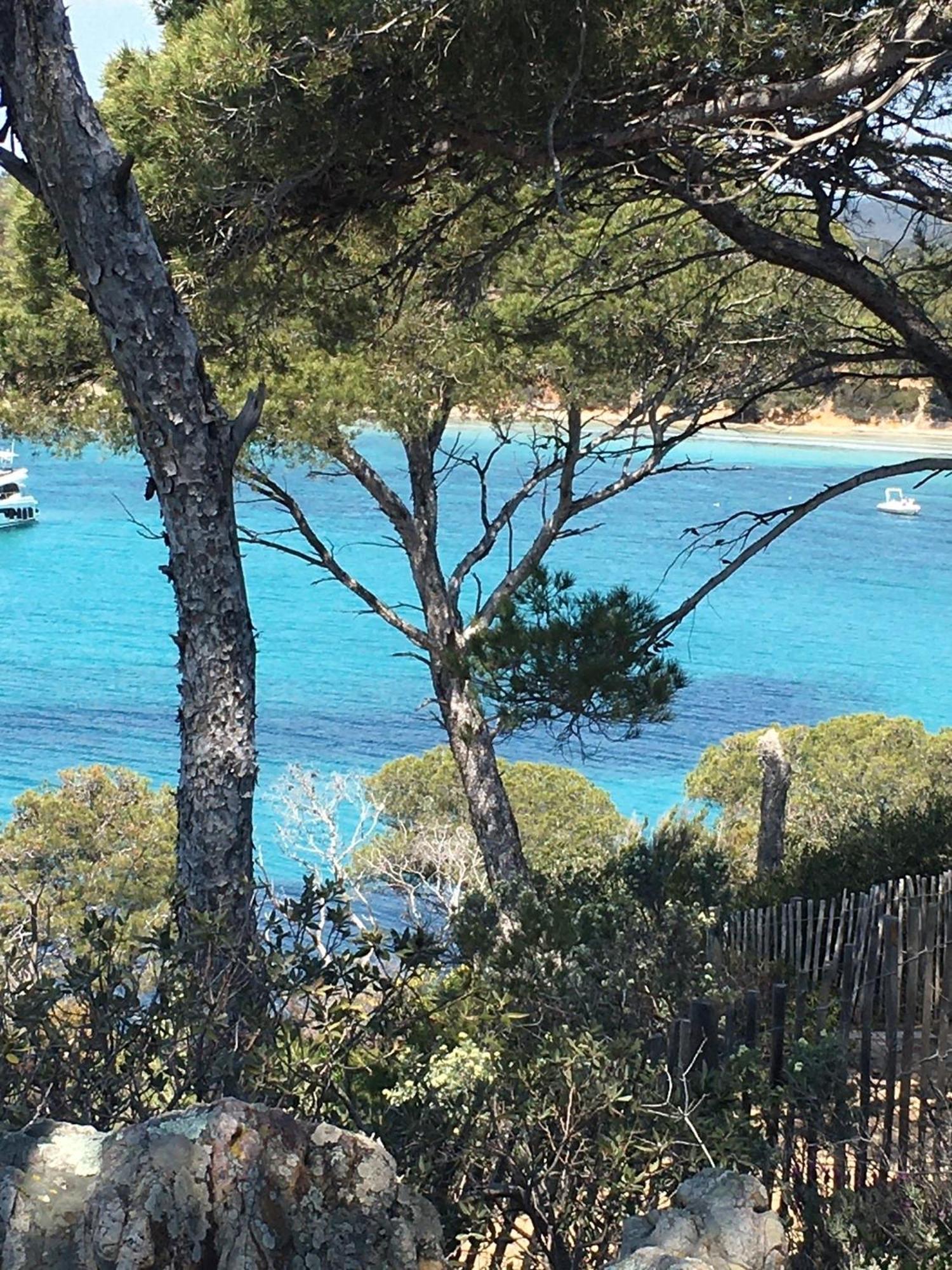Appartement T3 Lumineux Traversant Totalement Neuf En Face De La Plage Front De Mer Vue Sur Les Iles Vue Mer Panoramique Assuree Residence De La Plage Centre Ville Du Lavandou 3Eme Etage Avec Ascenseur Appartement T3 Ле-Лаванду Экстерьер фото