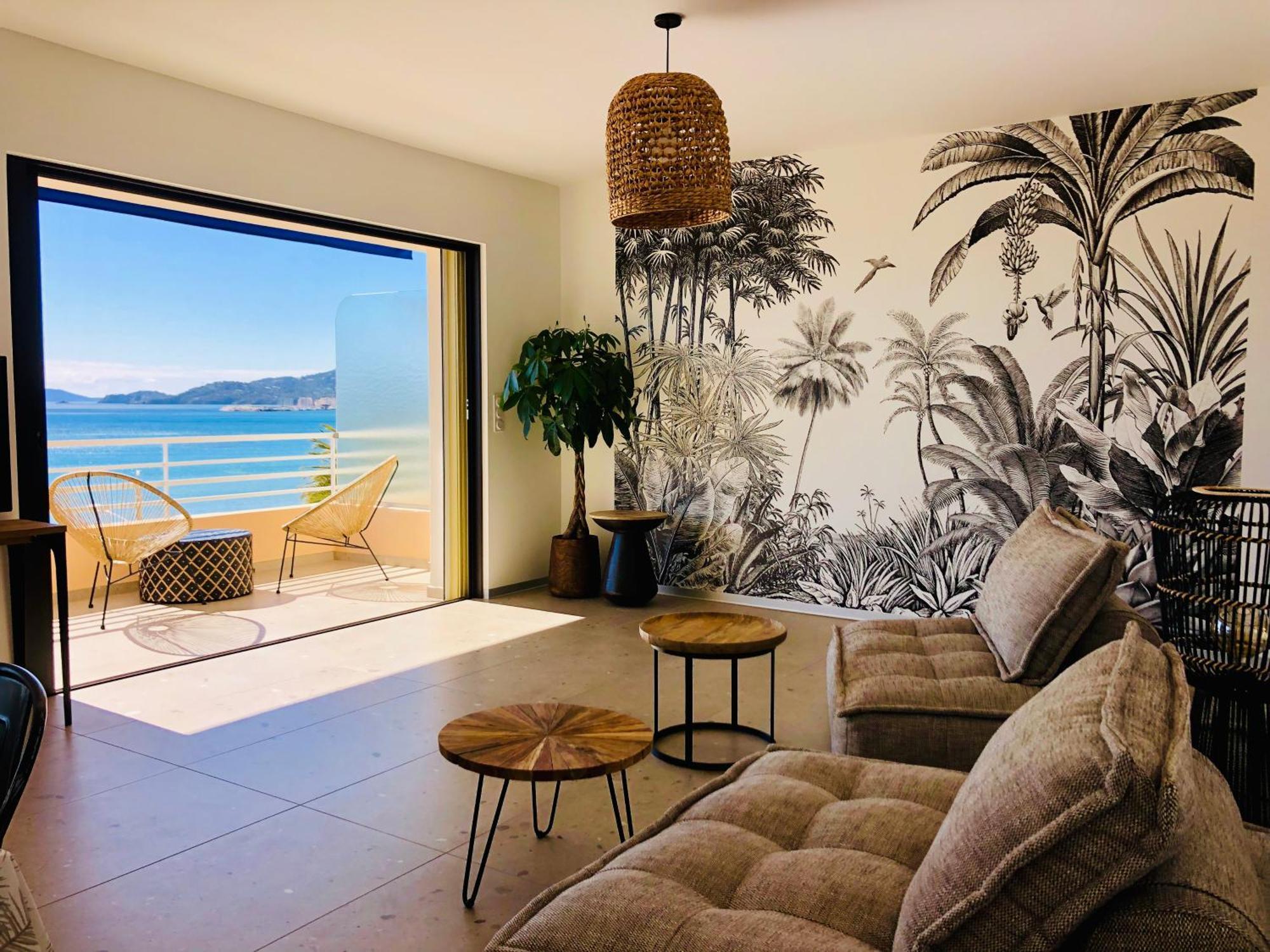 Appartement T3 Lumineux Traversant Totalement Neuf En Face De La Plage Front De Mer Vue Sur Les Iles Vue Mer Panoramique Assuree Residence De La Plage Centre Ville Du Lavandou 3Eme Etage Avec Ascenseur Appartement T3 Ле-Лаванду Экстерьер фото